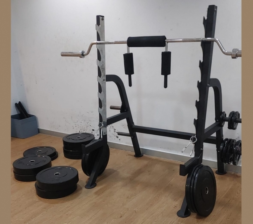 LOTE EQUIPAMIENTO Y MÁQUINAS DE OCASIÓN VARIADO CENTRO DE ENTRENAMIENTO. - Foto 6/20