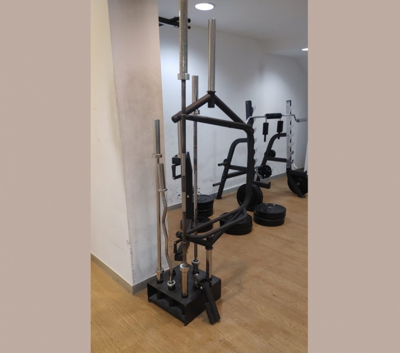 LOTE EQUIPAMIENTO Y MÁQUINAS DE OCASIÓN VARIADO CENTRO DE ENTRENAMIENTO. - Foto 16/20